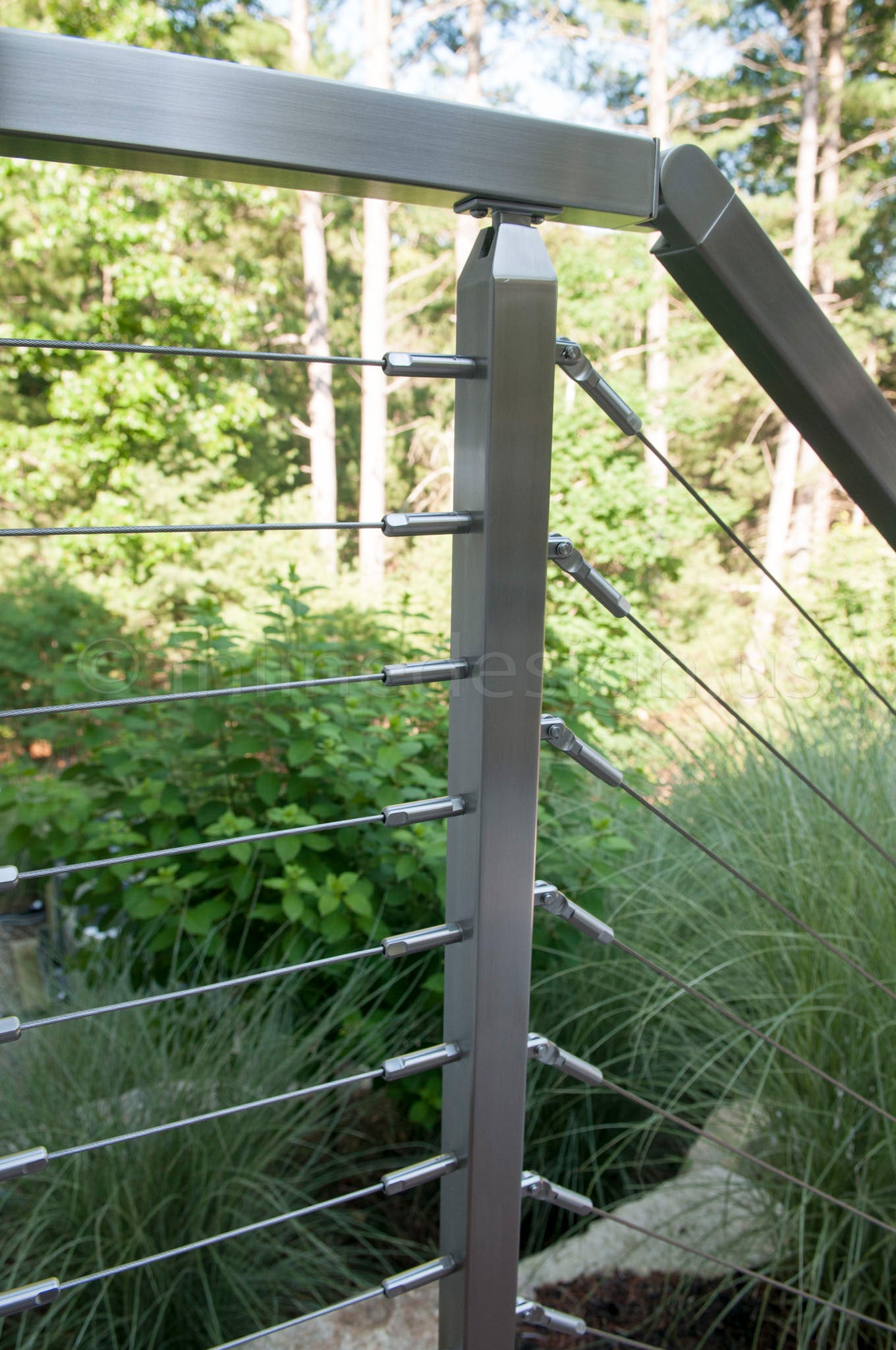 DSC8736 cable railing