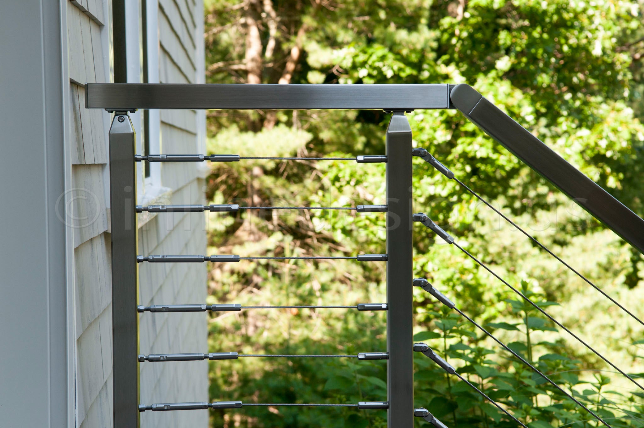 DSC8757 cable railing