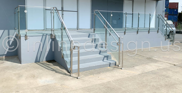 beautiful glass arcadia railing
