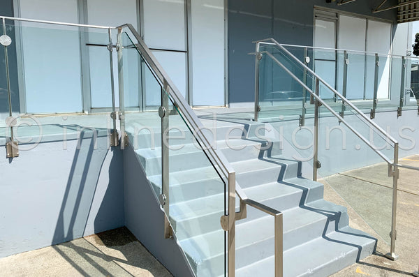 landing outdoors exterior railing