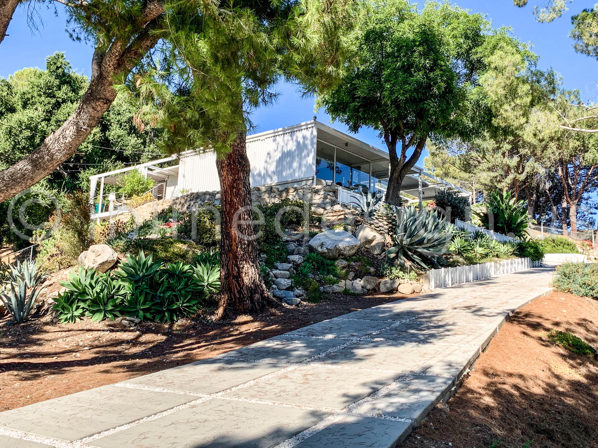 California Home Cable Railing