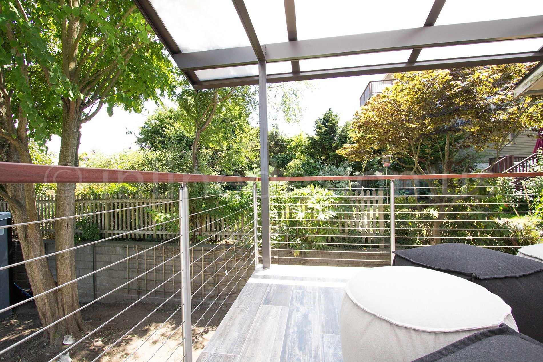 stainless steel water saddle cable flag railing round