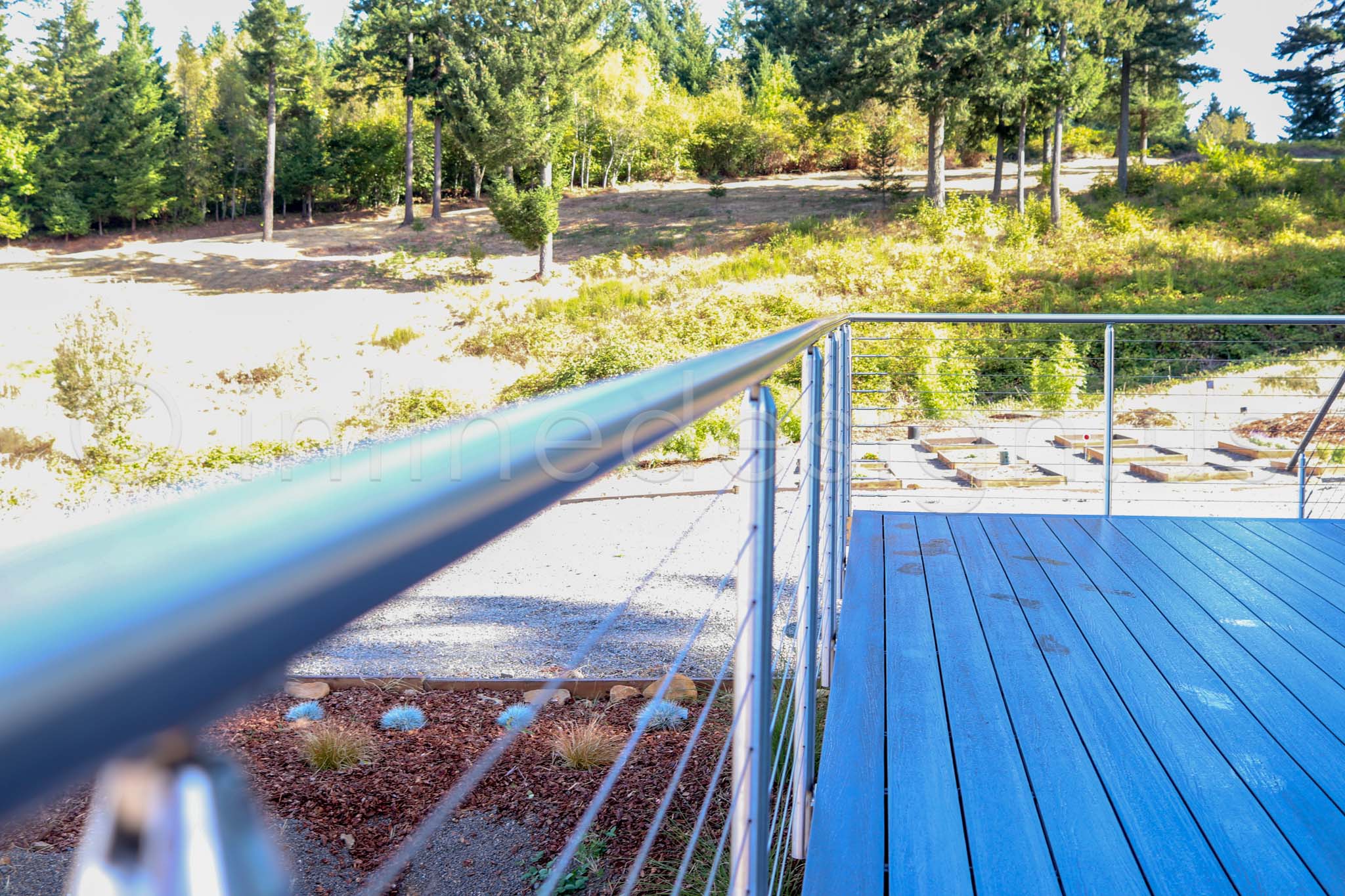round stainless steel railing
